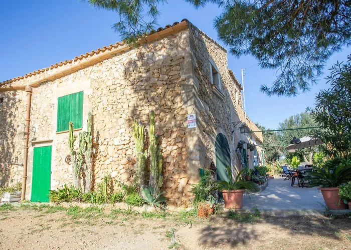 Finca Can Frare Con Gran Jardin En Mallorca